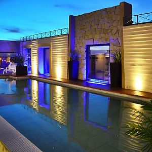 Le Parc Hotel & Suite